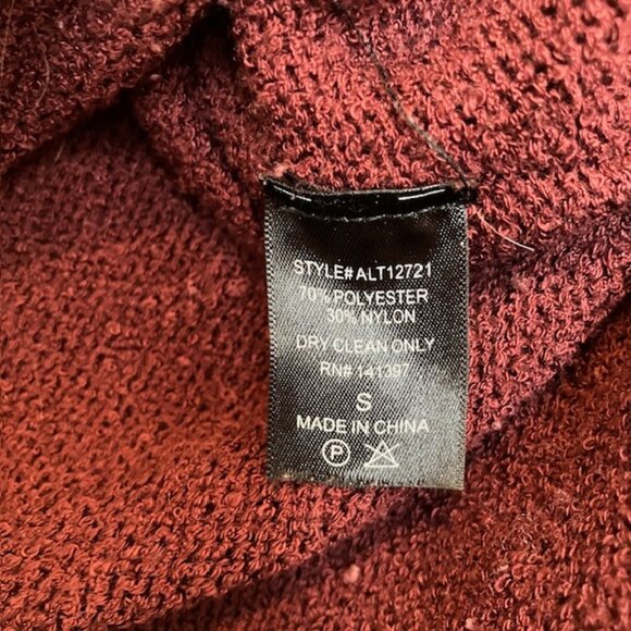 ASTR The Label Maroon Lace up V neck long sleeve sweater S - Picture 5 of 7